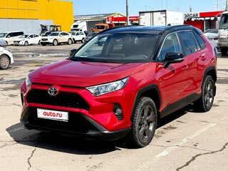 2021 Toyota RAV4 V (XA50), красный, 3910000 рублей, вид 3