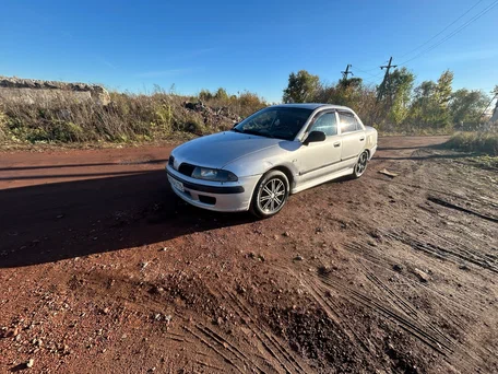 2003 Mitsubishi Carisma I Рестайлинг, серый, 185000 рублей, вид 1