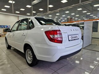 2026 Lada (ВАЗ) Granta I Рестайлинг, белый, 1068000 рублей, вид 2