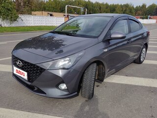 2021 Hyundai Solaris II Рестайлинг, серый, 1400000 рублей, вид 2