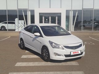 2016 Hyundai Solaris I Рестайлинг, белый, 750000 рублей, вид 3