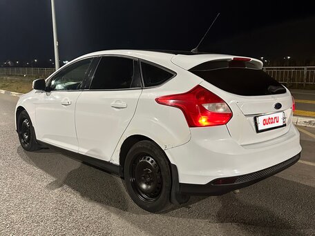 2014 Ford Focus III, белый, 400000 рублей, вид 5