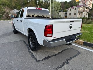 2023 Ram 1500 Quad Cab IV (DS/DJ), белый, 3800000 рублей, вид 4