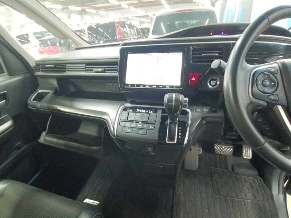 2019 Honda Stepwgn Spada V Рестайлинг, чёрный - вид 5