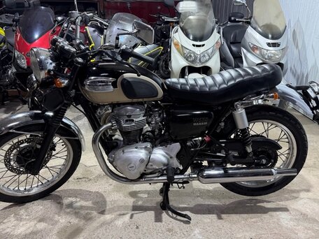 2001 Kawasaki W 650, серебристый, 349000 рублей, вид 2