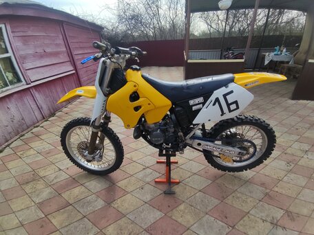 1995 Suzuki RM 125, жёлтый, 180000 рублей, вид 3