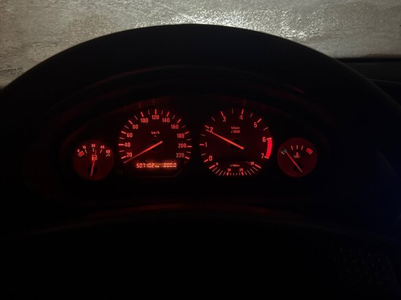 1994 BMW 3 серии 318i III (E36), оранжевый, 200000 рублей - вид 9
