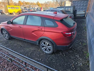 2021 Lada (ВАЗ) Vesta SW I, красный, 670000 рублей, вид 3