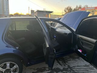 2001 Volkswagen Golf IV, синий, 175000 рублей, вид 3