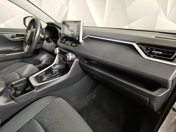 2019 Toyota RAV4 V (XA50), серый, 2600000 рублей - вид 12