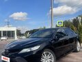 2020 Toyota Camry VIII (XV70), чёрный, 3350000 рублей - вид 3