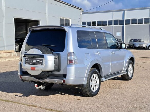 2010 Mitsubishi Pajero IV, серебристый, 1145000 рублей - вид 5