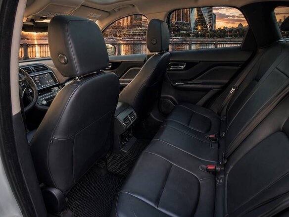 2016 Jaguar F-Pace I, зелёный, 2390000 рублей - вид 6