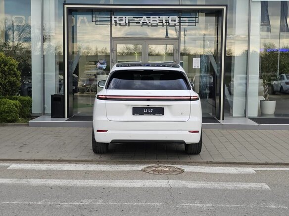 2026 Li Auto (Lixiang) L7 52.3 kWh I Рестайлинг, белый, 10590000 рублей - вид 4