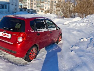 2010 Chevrolet Aveo I Рестайлинг, красный, 400000 рублей, вид 2