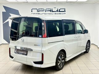 2019 Honda Stepwgn Spada V Рестайлинг, белый, 2680000 рублей, вид 3
