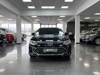 2015 Toyota Camry VII (XV50) Рестайлинг, чёрный, 1950000 рублей, вид 3
