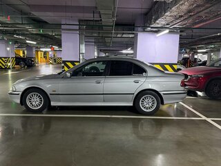1998 BMW 5 серии 523i IV (E39), серебристый, 500000 рублей, вид 4