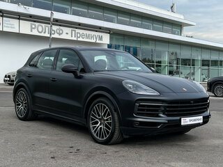 2021 Porsche Cayenne III, чёрный, 7761422 рублей, вид 3