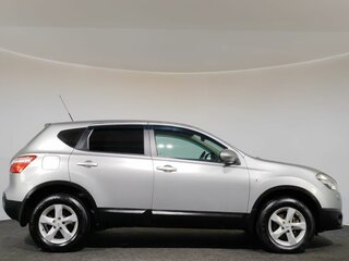 2010 Nissan Qashqai I, серебристый, 810000 рублей, вид 4