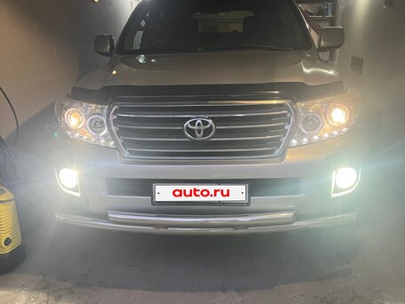 2009 Toyota Land Cruiser 200 Series, серебристый, 3352000 рублей, вид 3