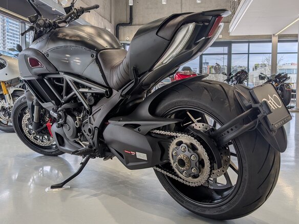 2017 Ducati Diavel, чёрный, 1945000 рублей - вид 11
