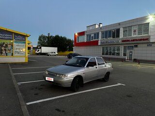 2004 Lada (ВАЗ) 2110, серебристый, 130000 рублей, вид 2