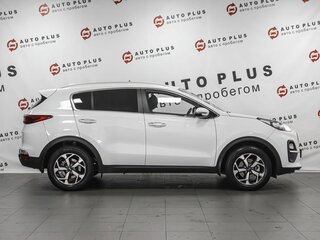 2019 Kia Sportage IV Рестайлинг, белый, 1899000 рублей, вид 5
