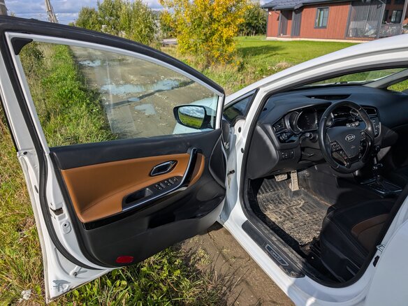 2018 Kia Ceed II Рестайлинг, белый, 1490000 рублей - вид 12