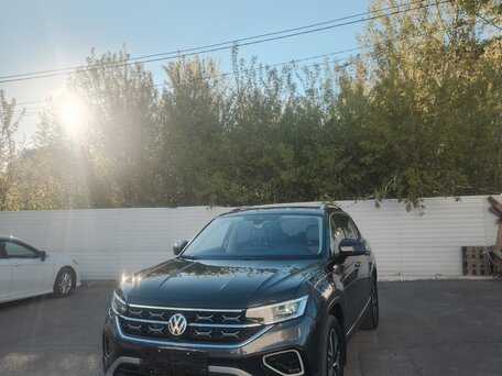 2023 Volkswagen Tayron I Рестайлинг, белый, 2200000 рублей, вид 2