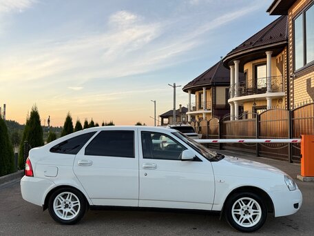 2010 Lada (ВАЗ) Priora I, белый, 265000 рублей, вид 2