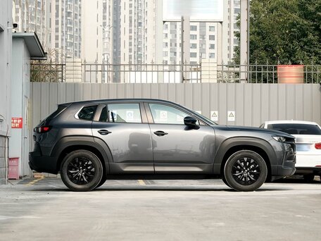 2026 Mazda CX-50, серый, 3630004 рублей, вид 5