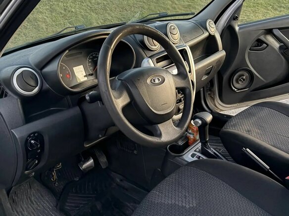 2013 Lada (ВАЗ) Granta I, серый, 280000 рублей - вид 9