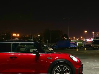 2022 Mini Hatch JCW III (F55/F56) Рестайлинг 2, красный, 3950000 рублей, вид 2