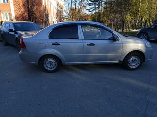 2009 Chevrolet Aveo I Рестайлинг, серебристый, 320000 рублей, вид 4