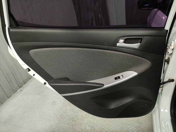 2013 Hyundai Solaris I, белый, 858000 рублей - вид 14