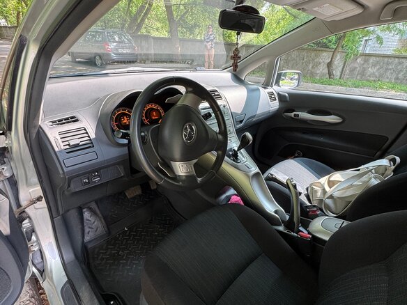 2008 Toyota Auris I, золотистый, 690000 рублей - вид 2