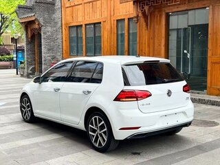 2019 Volkswagen Golf VII Рестайлинг, белый, 1230000 рублей, вид 5