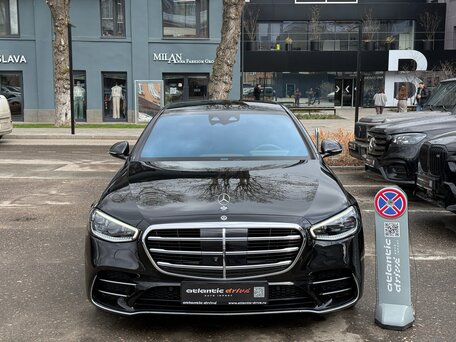 2025 Mercedes-Benz S-Класс 500 Long 4MATIC VII (W223), чёрный, 14100000 рублей, вид 2