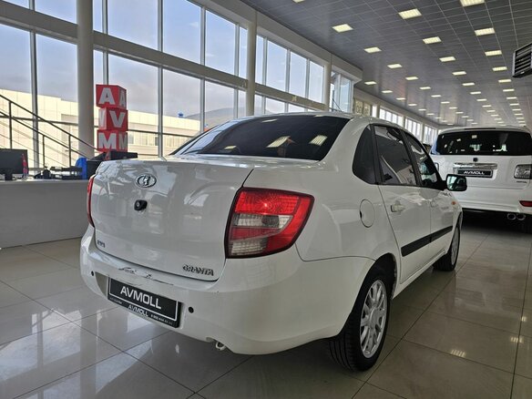 2013 Lada (ВАЗ) Granta I, белый, 399000 рублей - вид 6