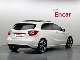 2018 Mercedes-Benz A-Класс 200 III (W176) Рестайлинг, белый, 1250002 рублей, вид 4