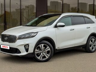2018 Kia Sorento III Prime Рестайлинг, белый, 3250000 рублей, вид 1