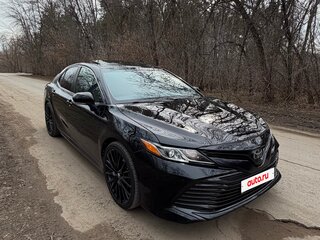 2017 Toyota Camry VIII (XV70), чёрный, 2100000 рублей, вид 2