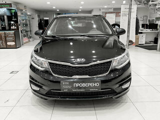 2017 Kia Rio III Рестайлинг, чёрный, 950000 рублей, вид 2