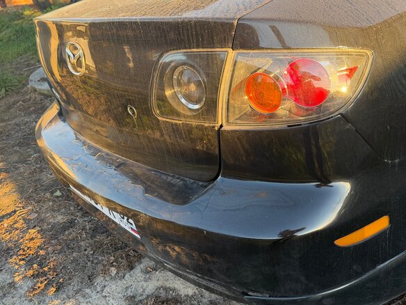 2005 Mazda 3 I (BK), чёрный, 300000 рублей - вид 7