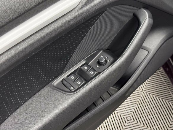 2015 Audi A3 III (8V), красный, 1299000 рублей - вид 13