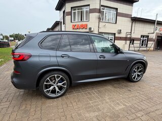 2020 BMW X5 40i IV (G05/G18), серый, 8300000 рублей, вид 4