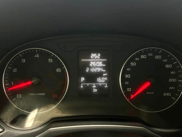 2012 Audi A1 I (8X), чёрный, 1000000 рублей - вид 17