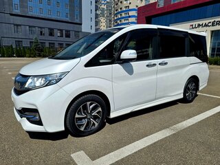 2015 Honda Stepwgn Spada V, белый, 1590000 рублей, вид 4