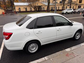 2025 Lada (ВАЗ) Granta I Рестайлинг, белый, 1018000 рублей, вид 3